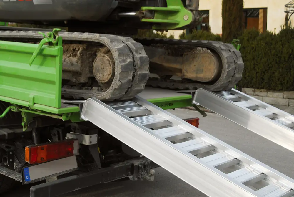 Preiswert Altec Auffahrrampe AVS 200 SPR ohne Rand - 5285 mm