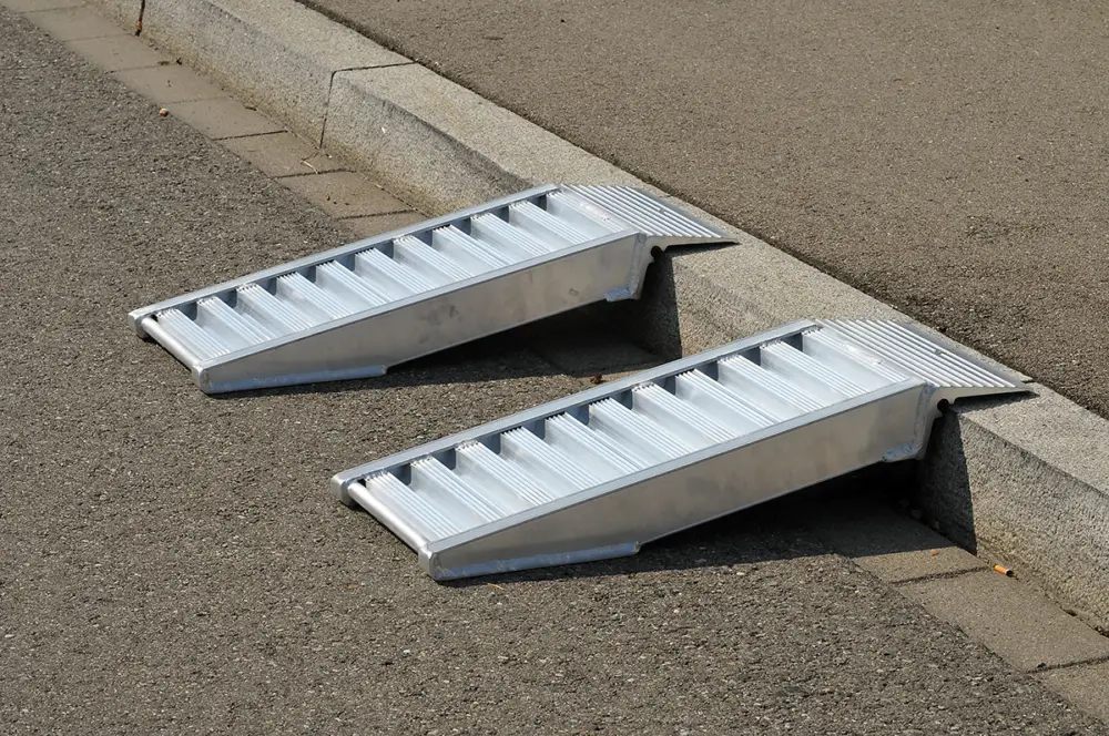 Altec Bordsteinrampe AVS 80 - 500 mm Markenprodukt