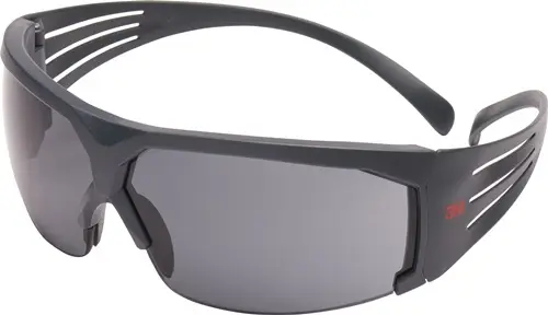 Jetzt Kaufen 3M Schutzbrille SecureFit-SF600 EN 166 Bügel grau Scheibe grau PC - 7100112716